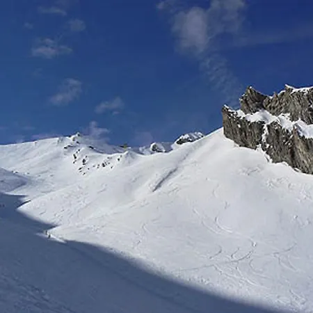 Allos